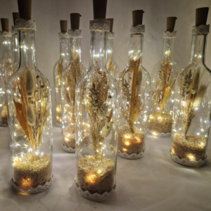 Bouteille champêtre avec guirlande led, fleurs séchées. orange